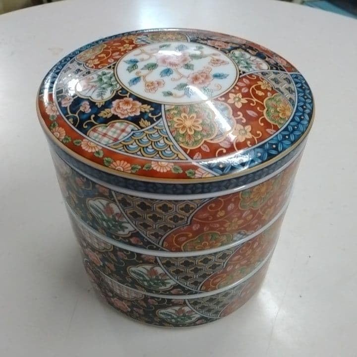 美濃焼 陶器製 蓋付き三段重ね器