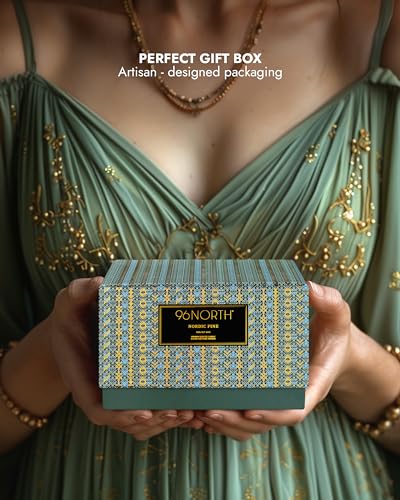 Image of 96NORTH Luxury Pine Soy Candle | Large 3 Wick Jar Candle | Up to 40 Hours Burning Time | 100% Natural Soy Wax | Relaxing Aromatherapy Aesthetic Candle