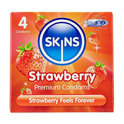 Skins Sexual Health Confezione multipla di preservativi aromatizzati alla fragola. Nessun odore di lattice e lubrificazione extra per il massimo comfort e piacere, Confezione da 4