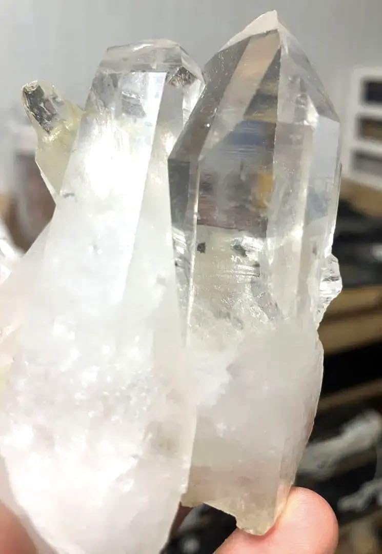 シラ虹ホワイト水晶