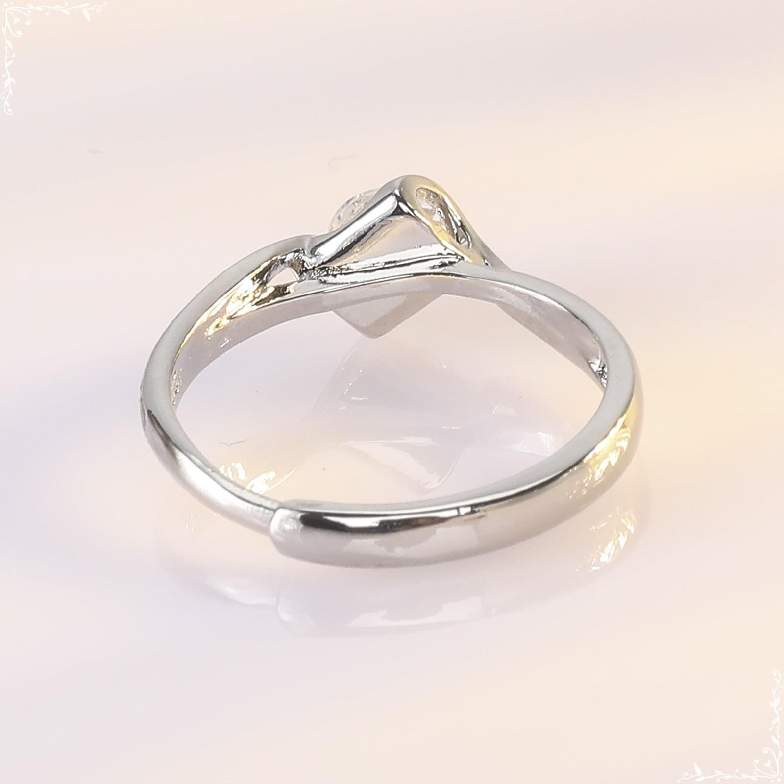 Anello Matrimonio Donna, Anello in Oro Bianco da Donna Cuore Cavo con moissanite