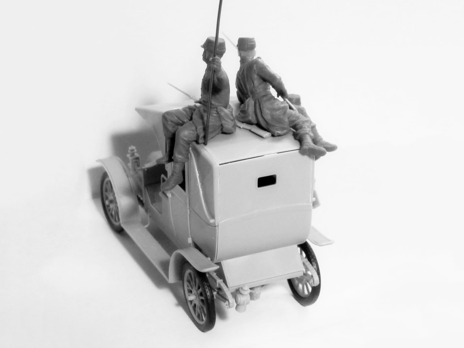 ICM ICM35660 1:35-Battle of The Marne,Taxi car w/Infantry