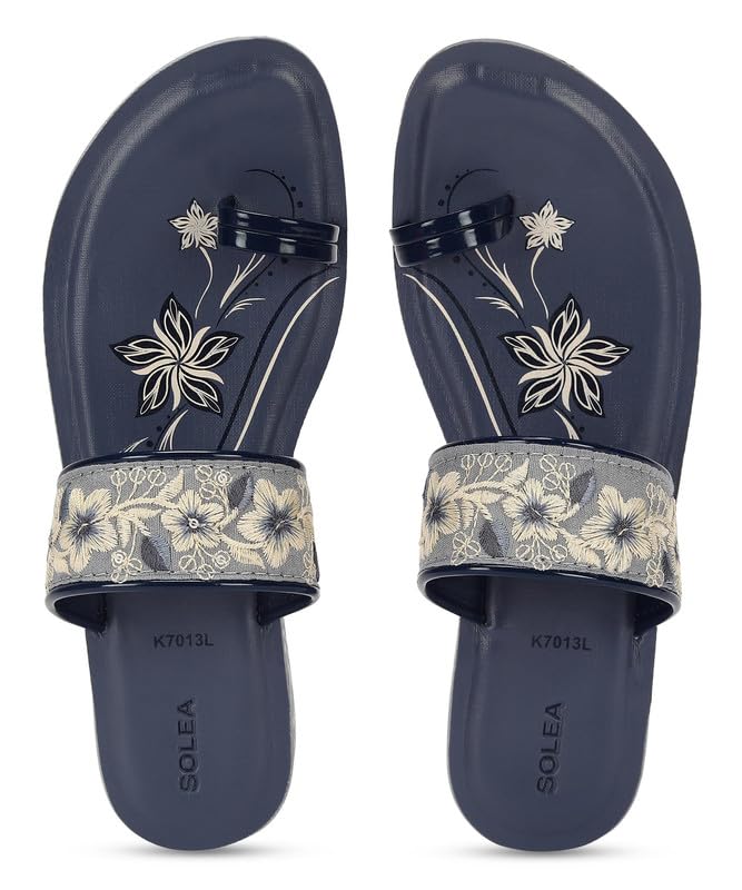 PARAGON PUK7019L Women Casual Sandals | Stylish Sandals with Cushioned Soles & Sturdy Build | Comfortable Everyday Sandals for Outdoor Use - Image 6