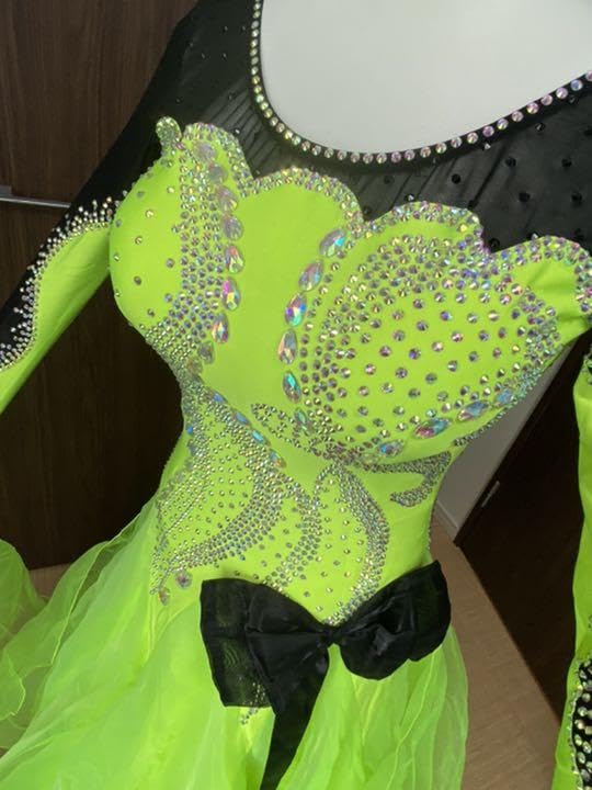 社交ダンスモダンドレス蛍光イェーロー