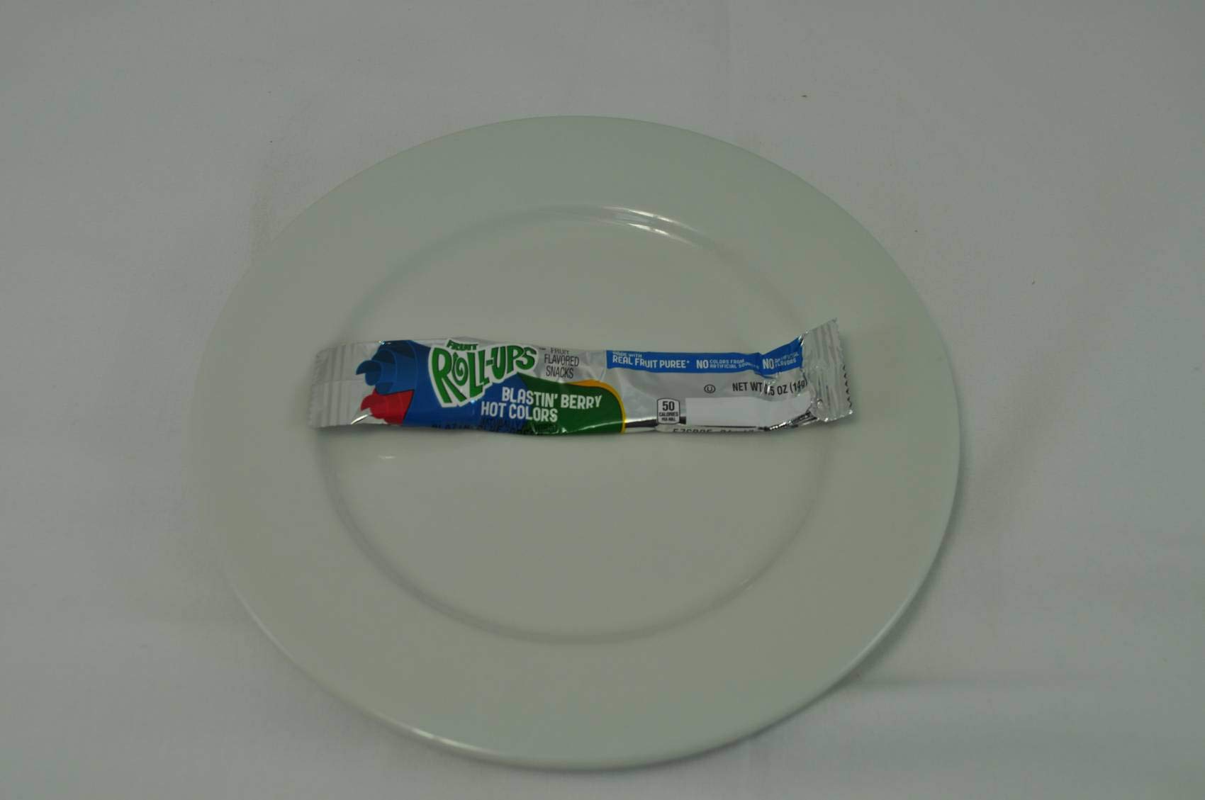Fruit Roll-Ups Hot Colors - 0.5 oz. pack, 96 per case