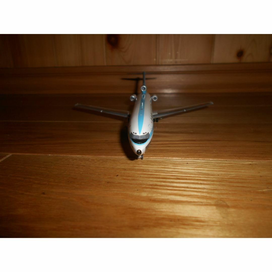 Amazon.co.jp: JCWings 1/200 ANA 全日空 B727-200 : 文房具・オフィス用品