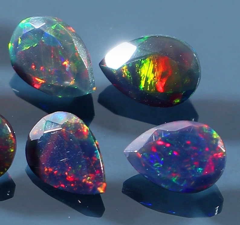 Opale éthiopienne naturelle 8x10 mm | Solution cabochon multi feu pour sertissage facile