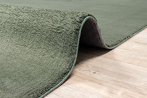 the carpet Relax Rug, Modern, Fluffy, Short Pile, Non-Slip Underside, Washable Up To 30°C, Super-Soft, Fur Look, Dark Green, 140 x 200 cm - Image 6