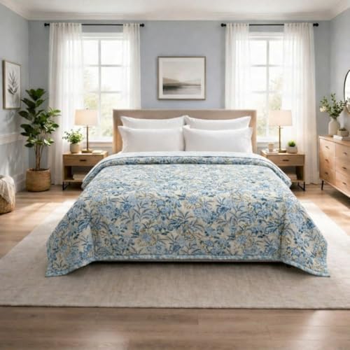 Image of Dream Living Luxury ULTRASONIC AC Comforter - Quilted Microfiber | 120 GSM | All‑Season for Bedroom, Travel (220x220 cm) White & Blue