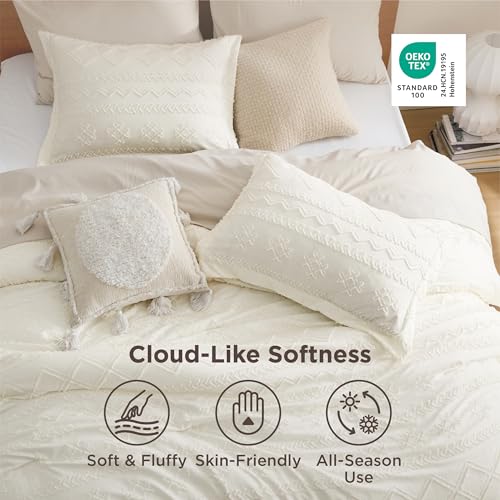 Image of Bedsure Tufted Boho Comforter Set Queen Size - White Boho Bed Set, GentleSoft 3 Pieces Farmhouse Distressed Vintage, Home Decor Bedding, Gifts for Woman, Soft Jacquard Queen Comforter for All Seasons