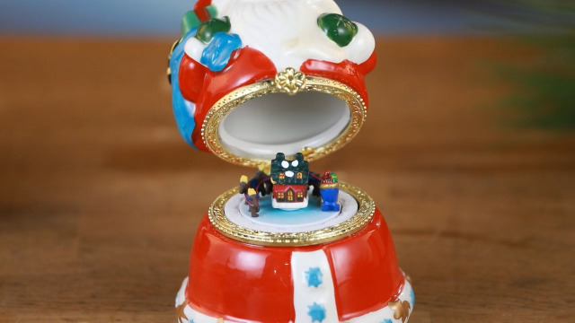 Amazon.com: Mr. Christmas Christmas Décor, 4-Inch, Santa Music Box