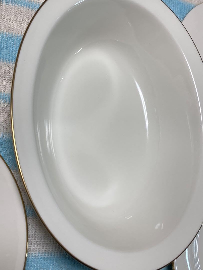 ノリタケ　楕円形の絵皿 ノリタケ楕円形の絵皿