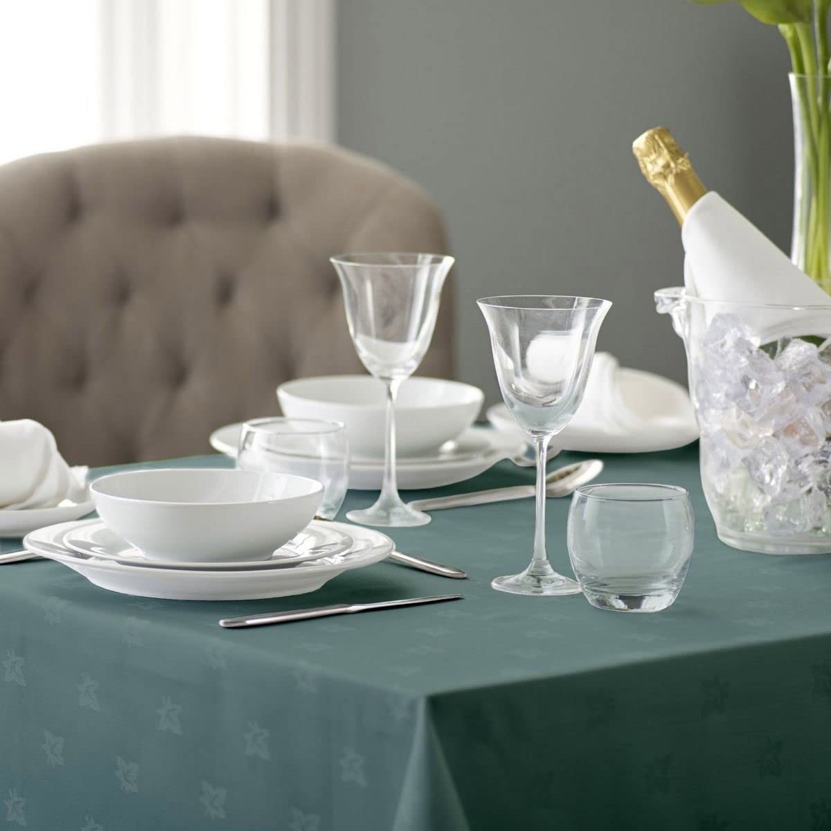 100% Polyester Coloured Tablecloth, Ivy Leaf Design, Forest Green, 137 x 137cm
