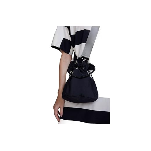 Bolsa Tiracolo Feminina Em Nylon