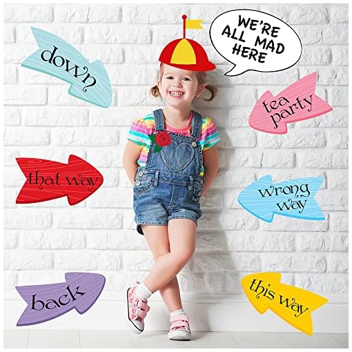40 Alice in Wonderland photo booth props - Image 7