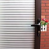 Simple y fácil de usar: las decoraciones de ventanas que se pueden completar en solo unos minutos mantendrán una buena apariencia durante varios años. Se puede recortar fácilmente al tamaño requerido con tijeras o cuchillos.