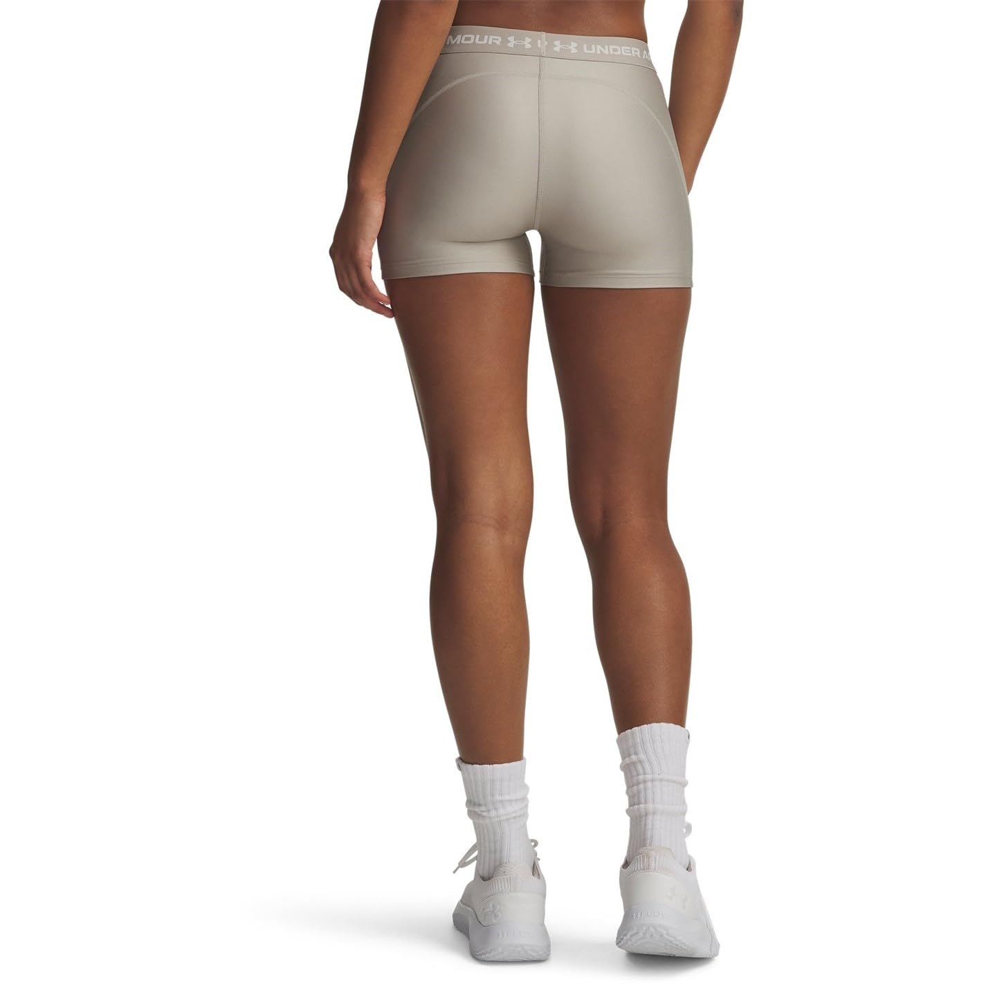 Under Armour Heat Gear - Pantalones cortos de deporte para mujer — view 2