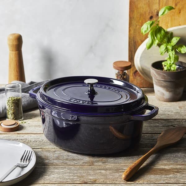 STAUB Cocotte, Gusseisen Bräter, Alle Herdarten inkl Induktion, Oval 31 cm, 5,5 L, Dunkel-Blau – Ansicht 5
