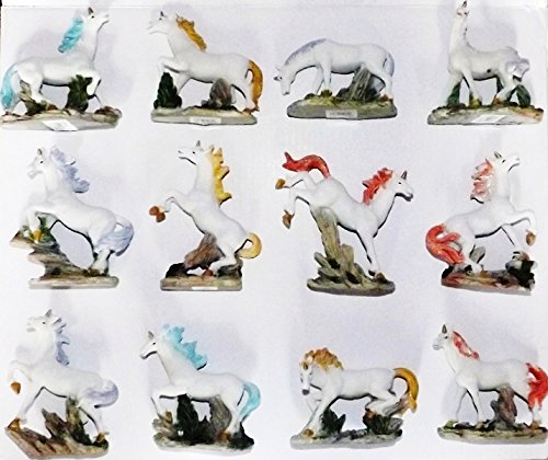 Licornes du monde magique lot de 12 figurines pour décorer un anniversaire