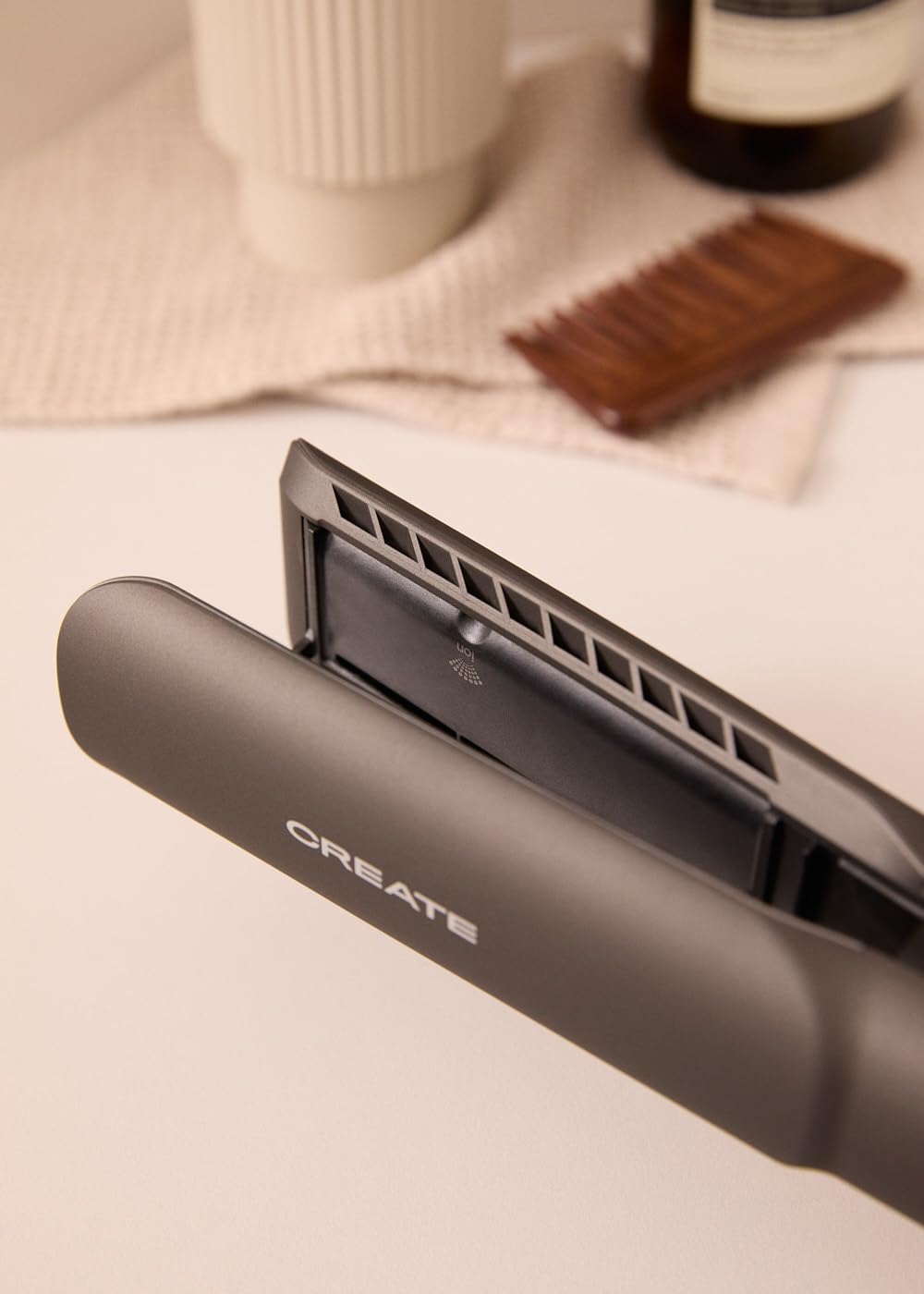 CREATE/CERAMIC AIR STYLER DUAL/Plancha secador iónico grafito para pelo mojado o seco/Pantalla LCD, revestimiento cerámico, secado rápido, temperatura y velocidad ajustable, 1300W