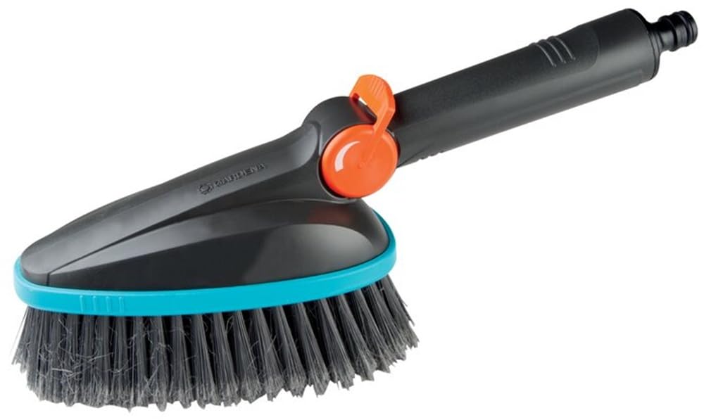 Brosse à main avec régulateur de débit d'eau pour brosse de lavage compacte