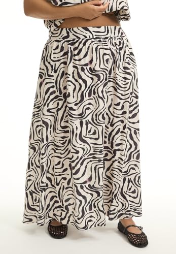 Women's Plus Size Pull-On Flowy Maxi Skirt3