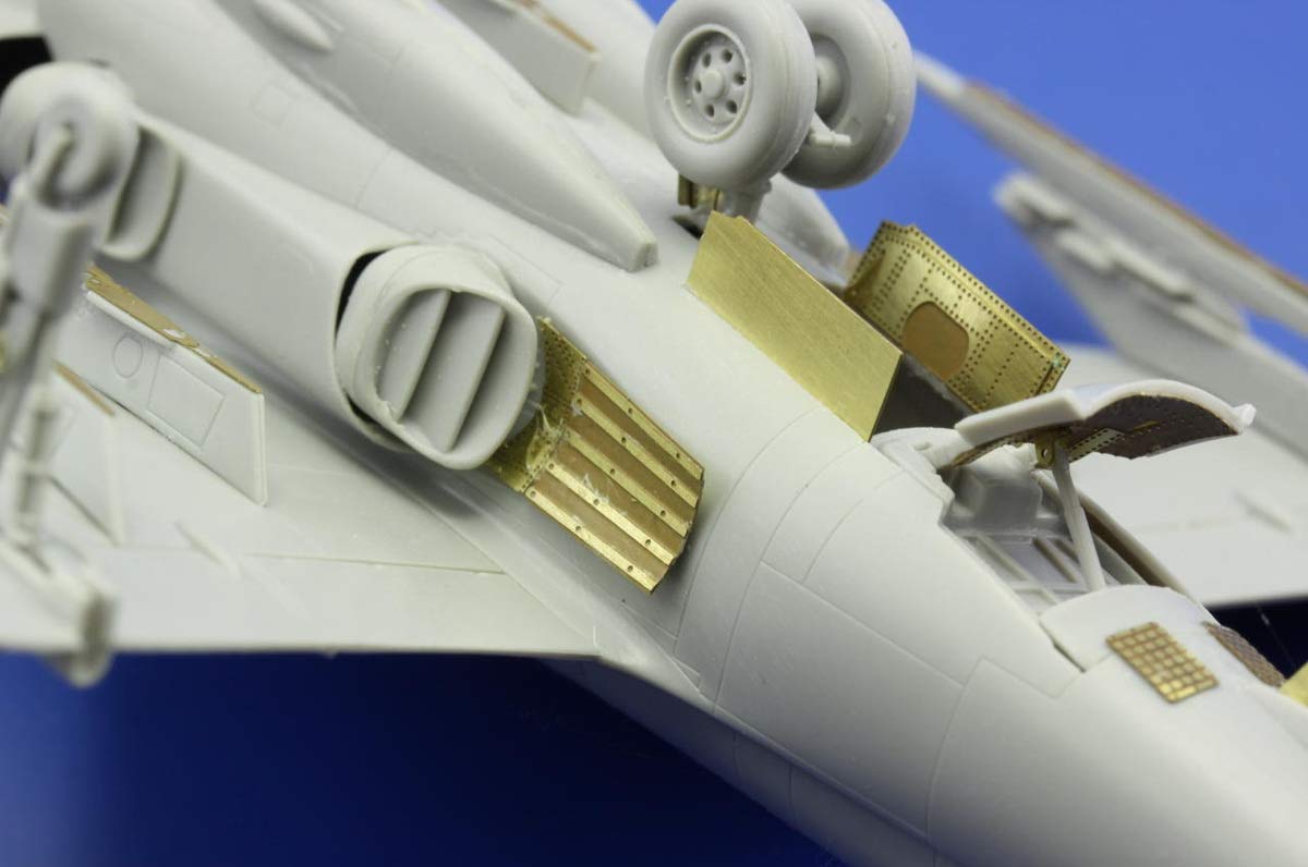 Amazon | エデュアルド 1/72 シーハリアー FRS.1 エッチングパーツ