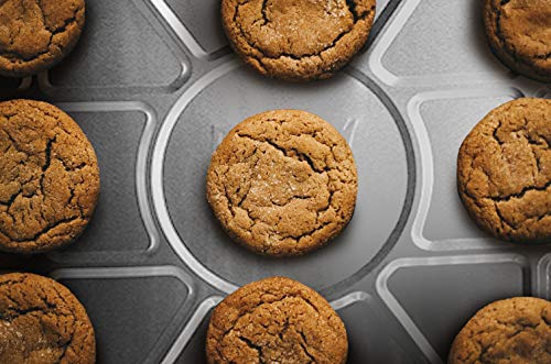 (20 Pack) 1/2 Cookie Sheet Baking Cake Pans l 17.7” x 13” Disposable Aluminum Foil Trays l Premium Heavy Duty Nonstick Baking Sheets Reusable