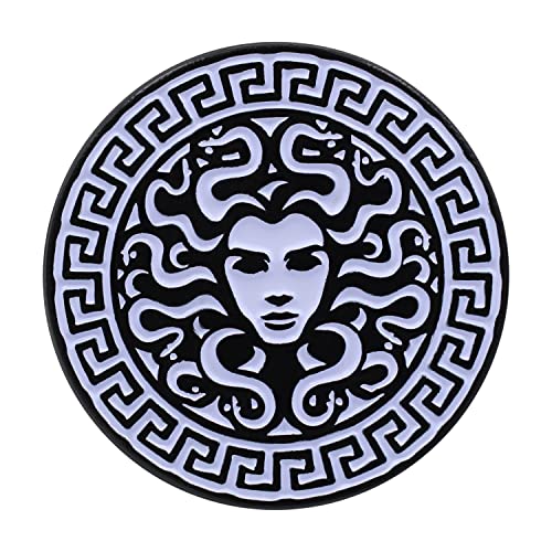 Pin's émail Medusa mythologie grecque pour customiser veste et sac à dos tendance