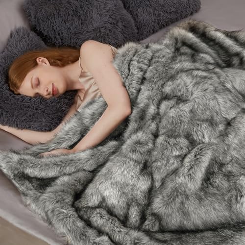Touchat Luxury 1000GSM Faux Fur Throw Blanket, Super Heavy Thick Warm Cozy Blankets for Couch Bed Sofa, Plush Fuzzy Elegant Soft Reversible Mink Blanket for Living Room Bedroom, Twin Size, Grey&White