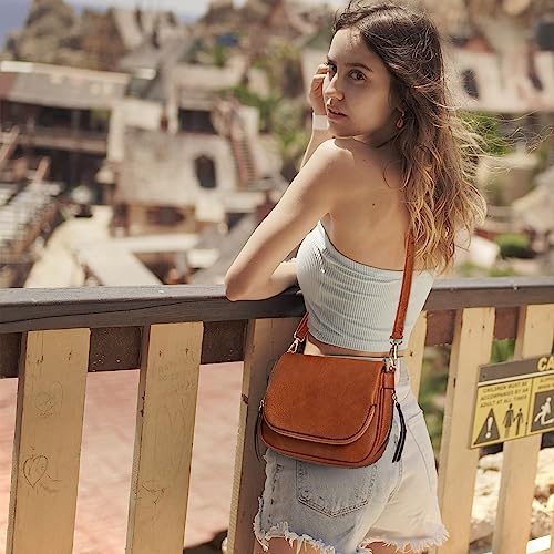 Crossbody Bags for Women Small Pu Leather Over the Shoulder Purses and Flap Cross Body Handbags with Multi Pockets2