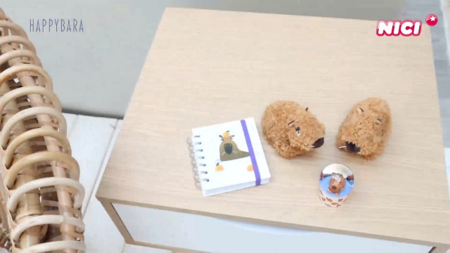 AYNKH Capybara Gitarren-Plüschtier – 23 Cm, Weich, Mit Sonnenbrille, Süßes Musikgeschenk Für Kinder