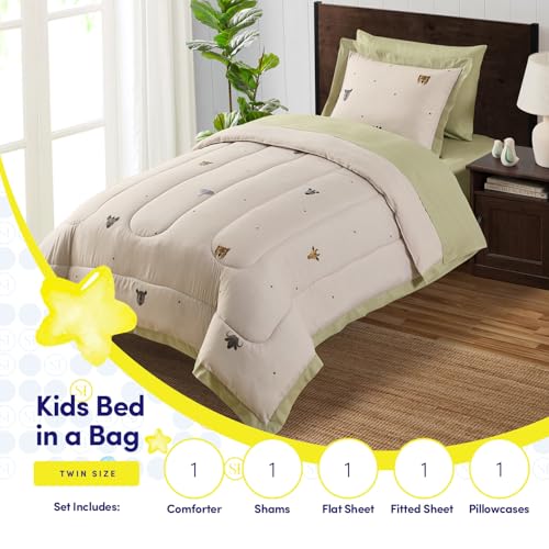 Image of Kids Jungle Safari Comforter Set Twin Size - Bed in a Bag with Savanna Animals, Sheets, Pillowcases & Shams - Soft Bedding with Lions, Giraffes, Elephants, and More - Boys or Girls Bedroom Decor