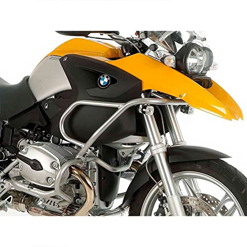 La protezione per serbatoio HEPCO & BECKER caratterizzano perfettamente le linee della macchina e conferiscono alla moto un carattere individuale. In caso di incidente o contatto accidentale con il suolo, è possibile proteggere la moto e il conducente da danni maggiori e offrire la migliore protezione possibile. Un acquisto utile per evitare costose riparazioni in caso di incidente imprevisto. Le forze in caso di urto sono assorbite al meglio dal materiale. Dopo una caduta dovrebbe essere necessario un pezzo