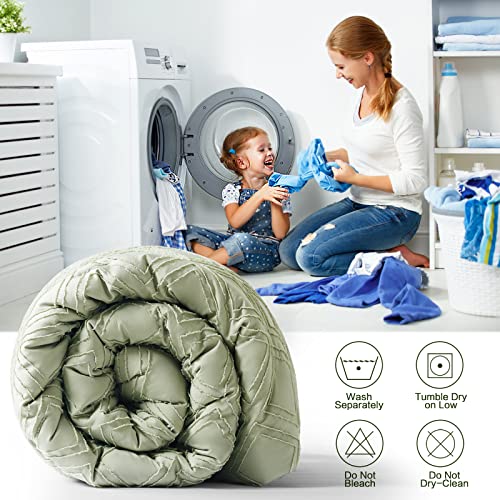 Easeland 3 Pieces Tufted Comforter Set Queen,Soft Warm Jacquard Shabby Chic Duvet Sets For Summer,Boho Lightweight Fluffy Textured Down Alternative Bedding Set,88×88In,Sage Green #TOP5