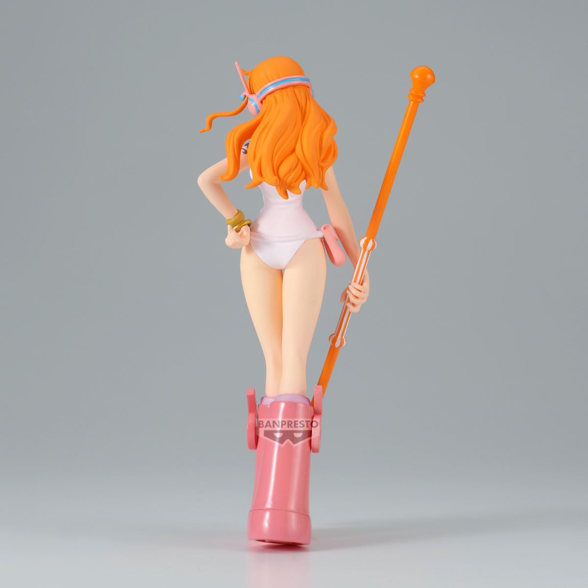 Banpresto Figura di Action Nami One Piece - The Shukko - Vista Egghead 16 cm - Multicolore BP29204P - Figura da collezione - Ottimo per i fan degli Anime