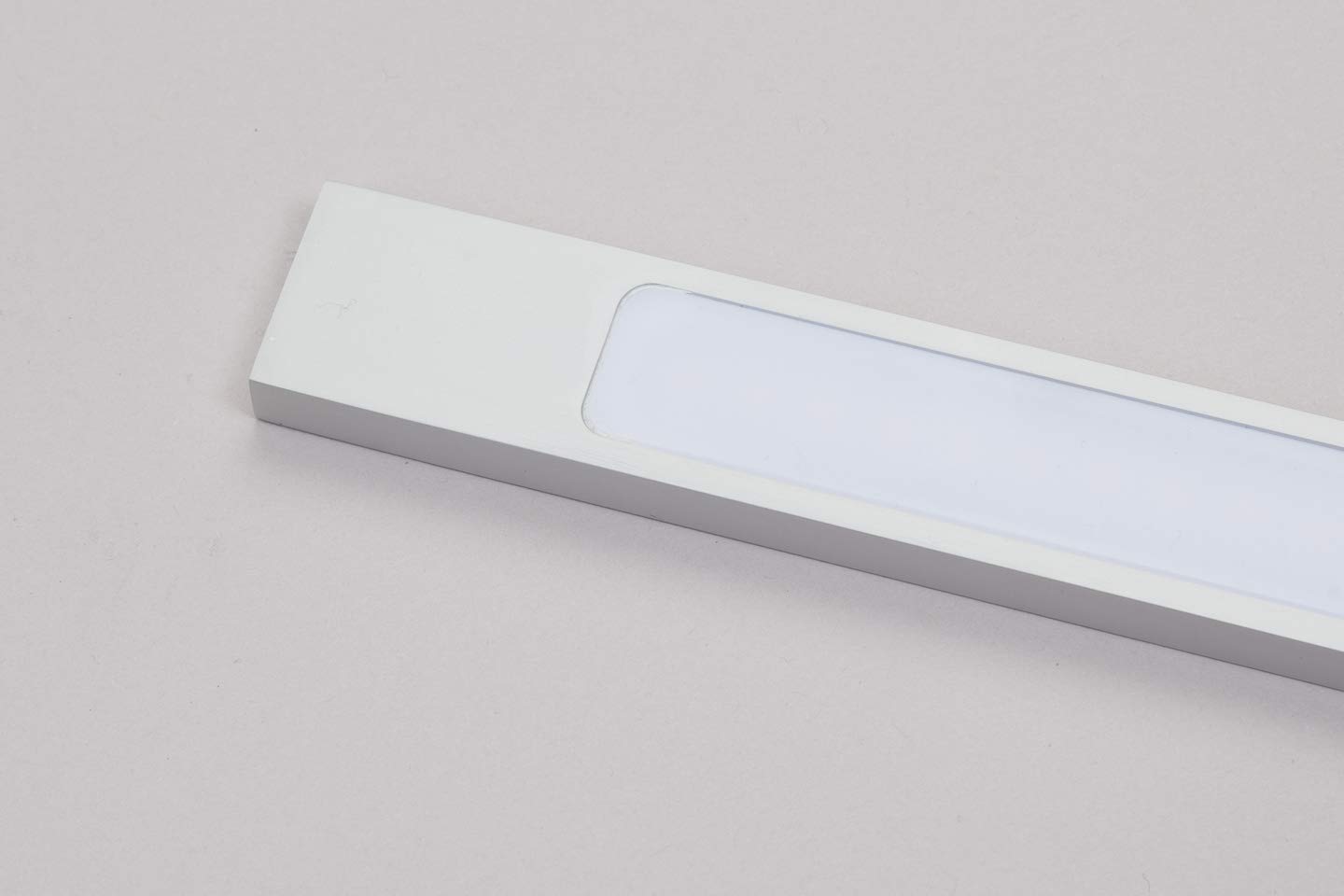 kalb Material für Möbel LED Leuchte für Badezimmer 74cm - Badlampe Spiegellampe Spiegelleuchte Schranklampe Aufbauleuchte 230VAC