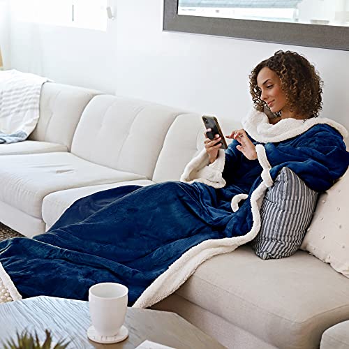 Image of Catalonia Sherpa Wearable Blanket with Sleeves and Kangaroo Pocket