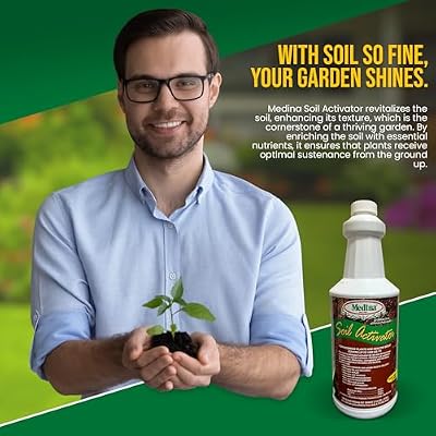 Medina Liquid Soil Activator - Liquid Fertilizer for Indoor & Outdoor Plants - Promotes Root Growth, Balances Soil Compaction - Ideal Plant Food for Houseplants - Covers up to 1000 Sq. Ft. - 1 Quart
