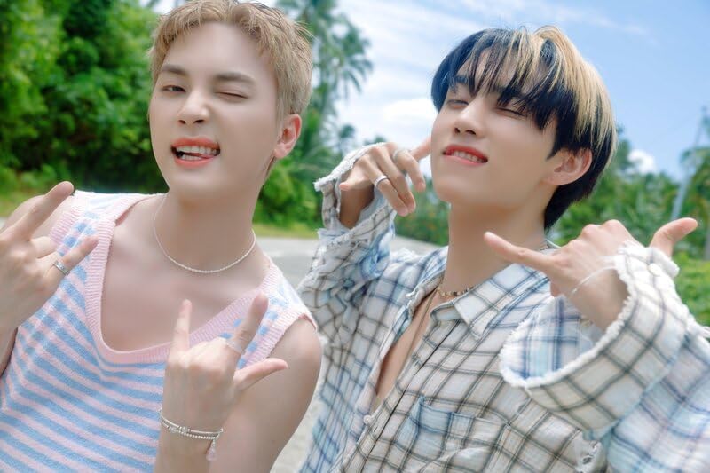 Miniatura 8 de THE BOYZ PHANTASY Part.1 Christmas in August 2nd Album Plataforma Versión Case+Mini tarjeta QR+Tarjeta fotográfica Selfie+Tarjeta fotográfica