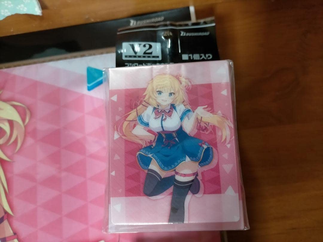 Amazon.co.jp: ホロライブ 赤井はあと プレイマット＋ スリーブ＋