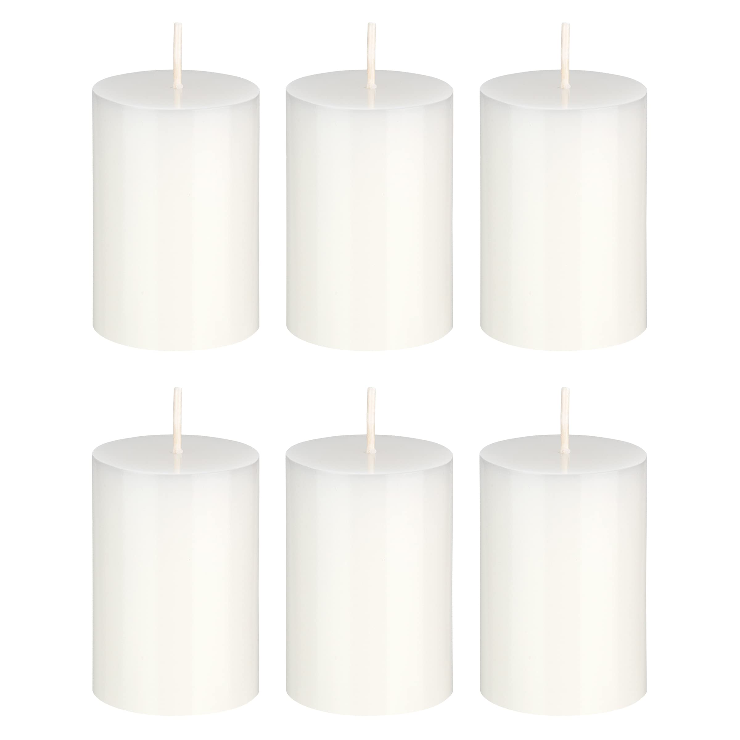 Mega Candles 6 szt. niezapachowa biała okrągła świeca filarowa | ręcznie nalane świece woskowe premium 5 x 7 cm | Do dekoracji domu, przyjęć ślubnych, baby shower, urodziny, uroczystości, upominki na przyjęcia i inne