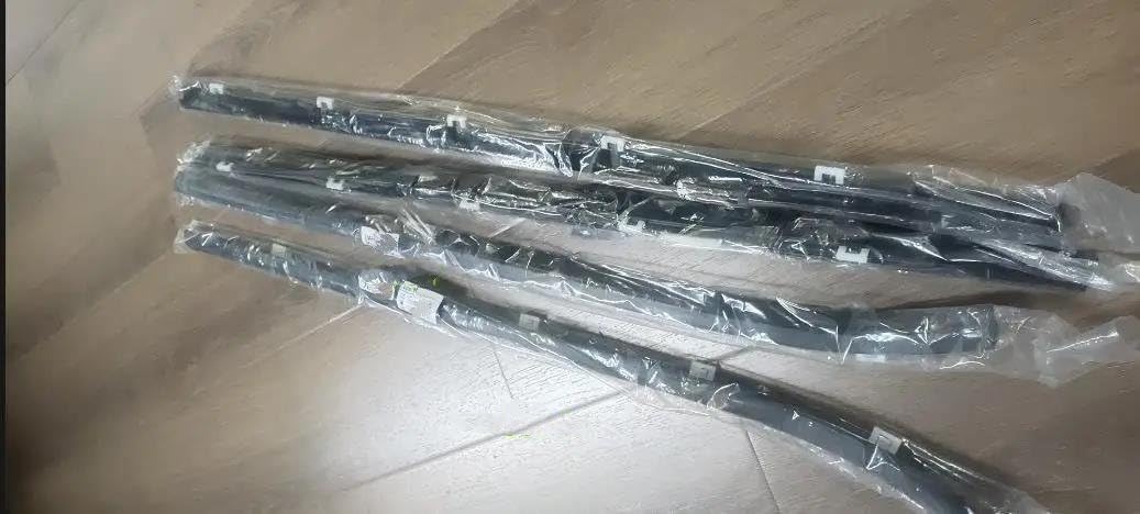 822102L000 4 Pezzi Per Hyundai Per I30 2008-2011 Guarnizione In Gomma Protettiva Per Finestrini Esterni Nera