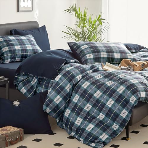 Image of Wake In Cloud - Plaid Comforter Set, Scottish Tartan Check Geometric Modern Pattern Printed, Soft Lightweight Bedding, 3 Pieces, Navy Green, Queen Size
