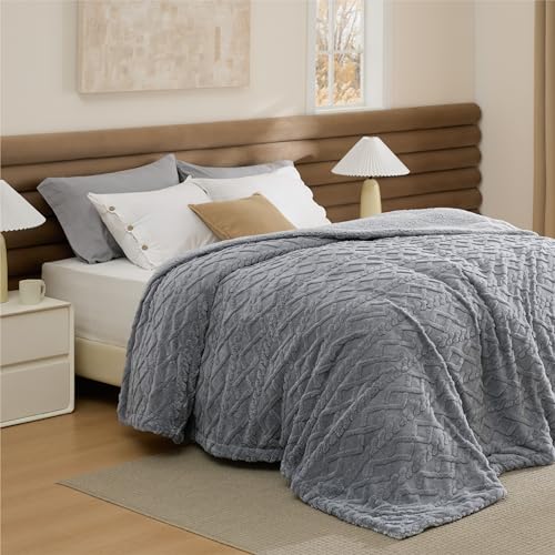 Bedsure Gentlesoft Sherpa King Size Blanket for Bed- Fleece Fluffy & Cozy Cable Jacquard Tufted for Women Gift, Thick and Warm Christmas Blanket for Winter, Grey, 108x90 Inches