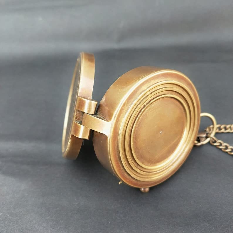 Brújula de latón grabada con estuche de cuero, regalo náutico marino único miniatura 1