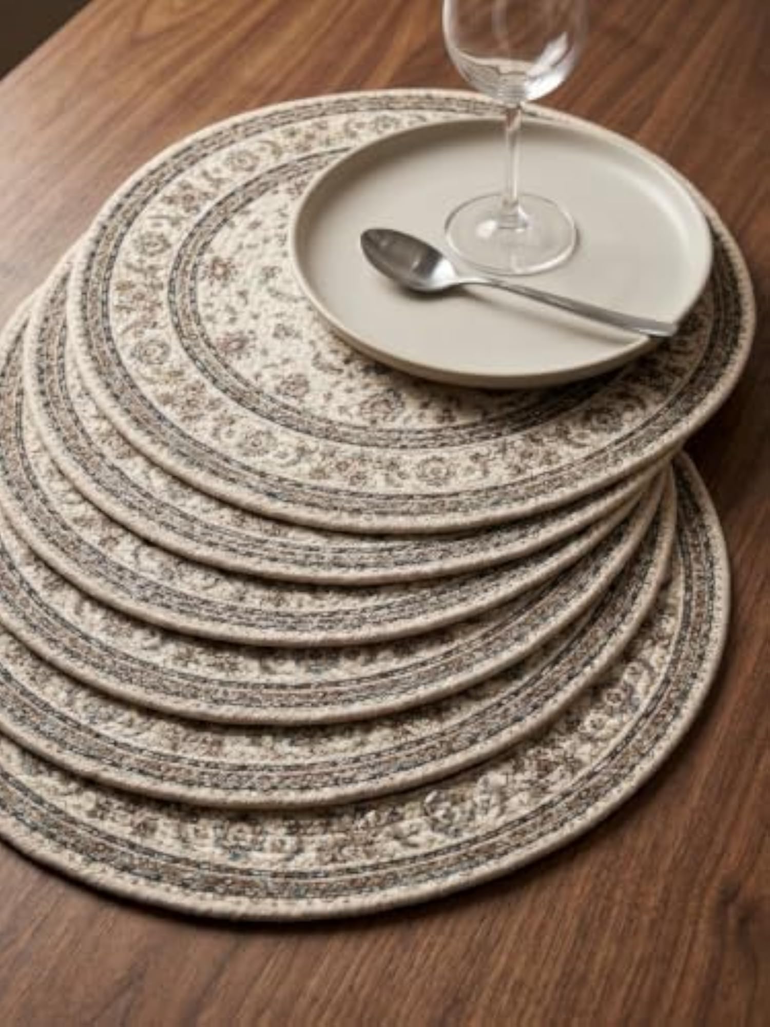 Printed Round Placemats Set of 6, Beige