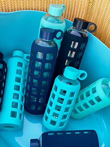 purifyou 40/32/22/12 oz Glass Water Bottles, Reusable with Time & Volume Markings, Non-Slip Silicone Sleeve, Stainless Steel Lid, for Water, Milk & Juice (32oz OceanMist)
