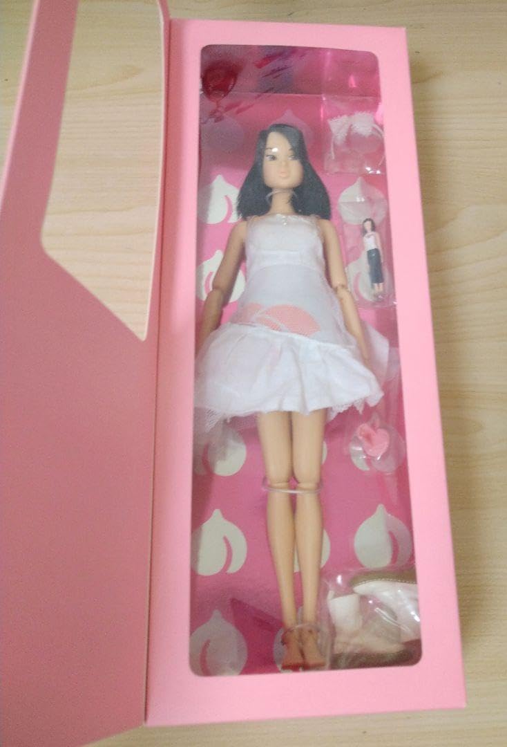 Momoko Doll Love DHEX Short, Dolls - Amazon Canada