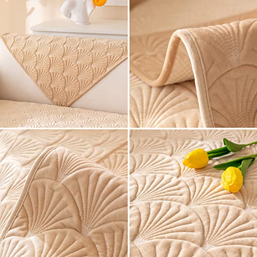 Housse de canapé camel en peluche douce pour un salon chaleureux